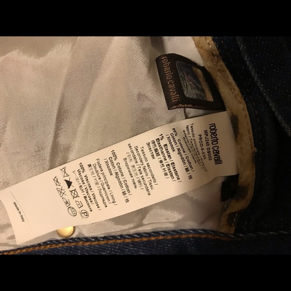 🦋 Gorgeous Roberto Cavalli Ret. $1575 - Picture 7 of 8